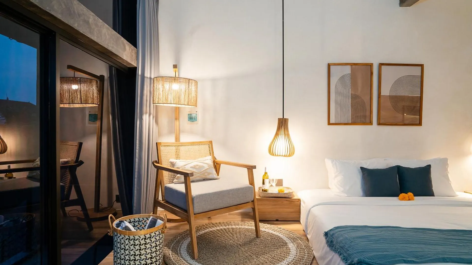 Alaya Homes C - Elegant Japandi Loft Suite In Seminyak Penzion